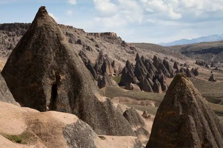 Exploring Cappadocia’s Fascinating Fairy Chimneys